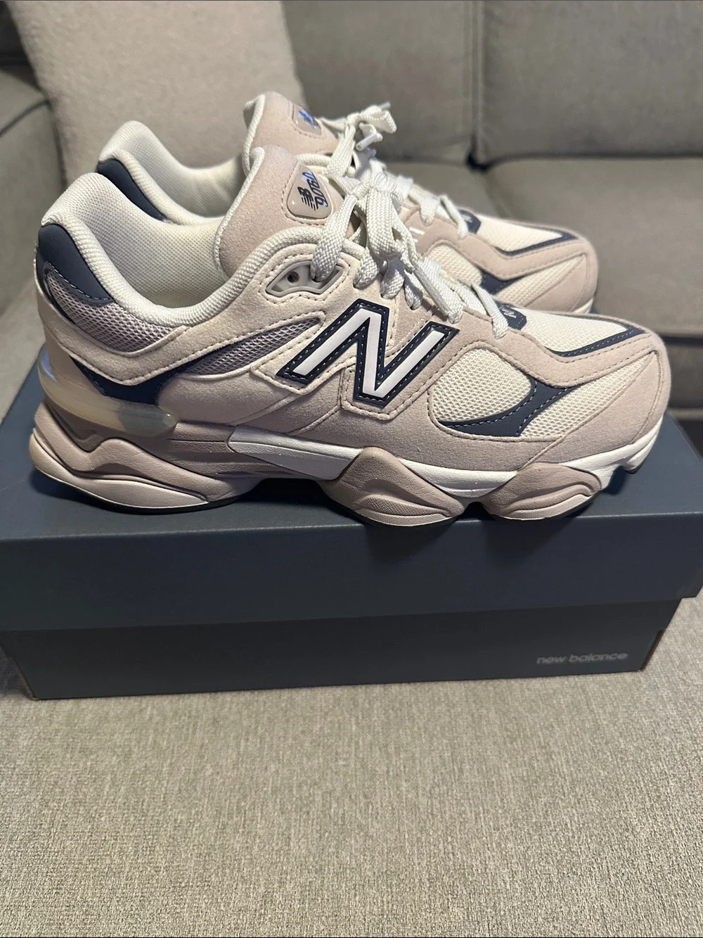 New Balance 9060